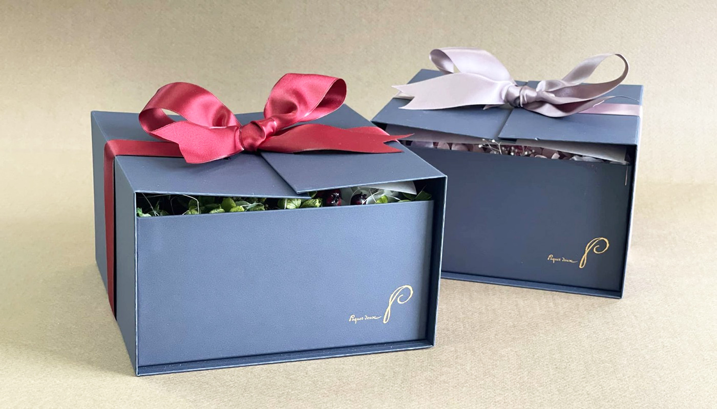 パッケージ制作事例|PAQUETDOUX(パケ・ドゥ)様フラワーパッケージ